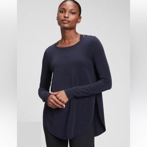NWOT! GapFit~Breath Hi-Lo Long Sleeve Tunic in Navy Blue. Size Large.